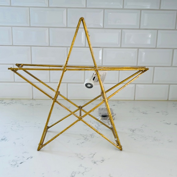 Scott Living Luxe Metal LED Star Table Decor - Picture 4 of 15